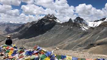 Trek across the Zalung Karpo La and beyond the Markha Valley, where you are unlikely to see other trekkers