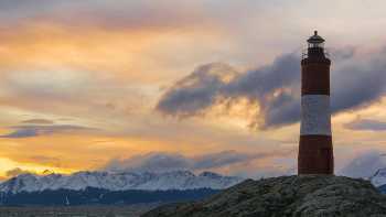 This iconic lighthouse has been in operation since December 20, 1920, don't miss out on seeing Les Eclaireur